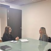 Convenio entre la Asociación de Jóvenes Empresarios de Cartagena y su Comarca y el Colegio Miralmonte Convenio entre la Asociación de Jóvenes Empresarios de Cartagena y su Comarca y el Colegio Miralmonte