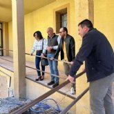 El equipo de gobierno visita las obras de mejora en el Centro de Día Municipal