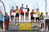 Jess Montoya y Vernica Gutirrez, ganadores del XI Triatln Playas de Orihuela