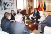 La Comunidad acuerda con Iberdrola reforzar las infraestructuras elctricas para mejorar el suministro en la zona del Mar Menor