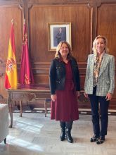 Visitacin Martnez recibe a la presidenta del Centro de Estudios de Alcal de Henares