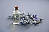 Esenzzia revela los trucos ms eficaces para potenciar el aroma del perfume en verano