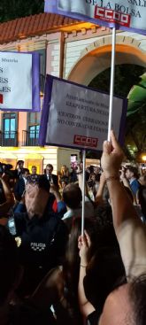 La feria de Murcia comienza con protestas de representantes de CCOO por las polticas de personal del Ayuntamiento de Murcia