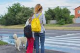 Dimoba realizar servicio de control de accesos y de educacin vial a los centros escolares de Badalona