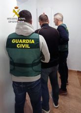 La Guardia Civil detiene a una pareja por un violento robo a un vecino de Puerto de Mazarrn