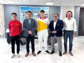 El alcalde, José Miguel Luengo, recibe a varios deportistas locales a los que felicitó por sus recientes títulos nacionales El alcalde, José Miguel Luengo, recibe a varios deportistas locales a los que felicitó por sus recientes títulos nacionales
