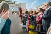 Los vecinos de la Azohia estrenan la plaza Juan Paredes con una Cruz de Mayo