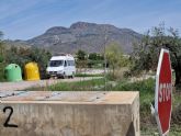 La Policía Local de Lorca sorprende a una persona mientras arrojaba basura de manera ilegal en camino Viejo del Puerto