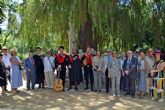 Sociedad. Sevilla . Excurción y almuerzo con los amigos de la capa en sevilla