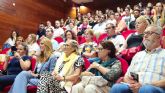 Decenas de personas asisten a la Mesa Redonda sobre trabajo y salud mental organizada dentro de los actos organizados por el Ayuntamiento