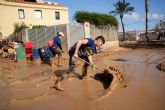 200 voluntarios de la UCAM se han desplazado hoy a Valencia para ayudar a los afectados por la DANA