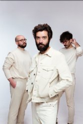 Victorias lanza su nuevo single, Sevilla, el 8 de septiembre producido por Guille Mostaza