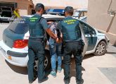 La Guardia Civil detiene a un fugitivo de la justicia que estaba en paradero desconocido despus de amenazar a su excompanera sentimental