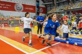 Más de 500 escolares juegan al atletismo en el Palacio de Deportes de Cartagena