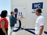 La playa de Poniente cuenta ya con un baño para personas ostomizadas