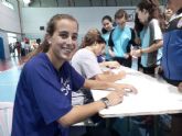 La deportista cartagenera Patricia Carrión comparte una jornada con doscientos escolares
