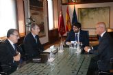 Fernando Lpez Miras se rene con el director corporativo de Iberdrola España