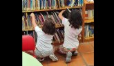 La Biblioteca Municipal realiza visitas guiadas dirigidas a los alumnos de la Escuela de Verano de Música