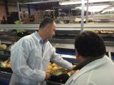 El director del Info visita la empresa Jimb ofresh, especializada en la produccin y comercializacin del meln