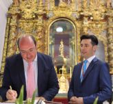 El presidente de la Comunidad asiste a la misa en honor a la Virgen de las Maravillas de Cehegn