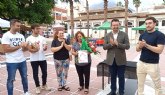 El mercadillo artesanal emprendi nueva temporada con Antonio 'Caruso' en la memoria