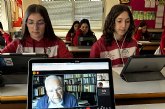 Alfonso Guerra participa en el proyecto educativo: Tengo una pregunta para usted