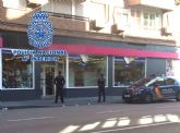 Dos detenidos tras acceder, mediante rotura del escaparate, a un comercio de artculos de segunda mano