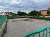 Las pistas deportivas de Cala Flores se pudren por la inacción de Arroyo y su concejal de Deportes Las pistas deportivas de Cala Flores se pudren por la inacción de Arroyo y su concejal de Deportes
