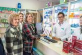 La alcaldesa firma un convenio con el Colegio de Farmacéuticos para garantizar la medicación a los mayores que viven solos