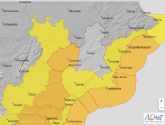 La Agencia Estatal de Meteorologa aumenta el nivel de riesgo por nevadas en el noroeste de la Regin y mantiene el nivel naranja por temporal en la costa