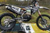 Personalizar la moto a travs de adhesivos Husqvarna