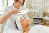 Mquina Hydrafacial para tratamientos faciales no invasivos, de la mano de Comercial Esttica