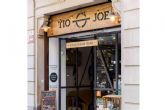 La cocina y el ambiente de To Joe conquista a los clientes de este restaurante con msica en vivo de Barcelona