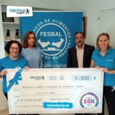 Helen Doron English hace entrega a FESBAL el premio del concurso 'Young Heroes - Be Kind. Pass it On!'