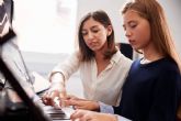 Escuela de Msica Erizo imparte clases de piano online para ninos y adultos