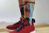 Entrevista a los fundadores de Isokisi, la marca de calcetines originales que combina moda y arte