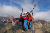 Descubrir la belleza de los cielos y paisajes de Tenerife con parapente en Costa Adeje