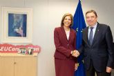 Luis Planas se reúne en Bruselas con la comisaria europea de Salud y Seguridad Alimentaria