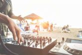 Tazt, empresa constructora e instaladora tcnica de iluminacin y sonido para beach club