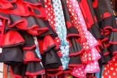 La falda rociera; el atuendo flamenco autntico que refleja cultura y moda andaluza en Viva La Feria