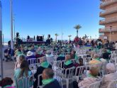 En tu parqueo en el mo y la Red de Puntos de Encuentro de Mayores, congregaron a cientos de personas en la plaza Castillo de Mar, en La Manga