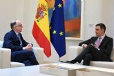 Pedro Sánchez aborda con el consejero delegado de IAG, Luis Gallego, la inversión de 6.000 millones de euros del grupo en España en los próximos años