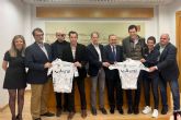 Murwall Sport presenta los maillots solidarios a favor de la Asociacin Espanola Contra el Cncer