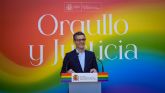 Félix Bolaños recalca la obligación de los gobiernos democráticos de defender los derechos LGTBI