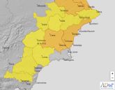 Meteorología mantiene sus avisos para hoy por altas temperaturas y los extiende a mañana martes