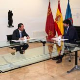 Reunin entre el alcalde de Mula y el presidente de la Comunidad Autnoma de Murcia para abordar temas clave para el municipio