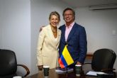 Yolanda Díaz finaliza su viaje a Colombia con una férrea defensa de la Economía Social: 