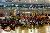 Cien niños dan sus primeros pasos en el balonmano en el Palacio de Deportes de Cartagena