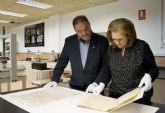 El Archivo General de la Región entrega al municipio de Totana cinco pergaminos de los siglos XIV y XV tras su restauración