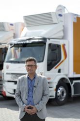 Volvo Trucks entrega los dos primeros camiones elctricos de Murcia al Grupo Fuentes para repartos en supermercados Consum